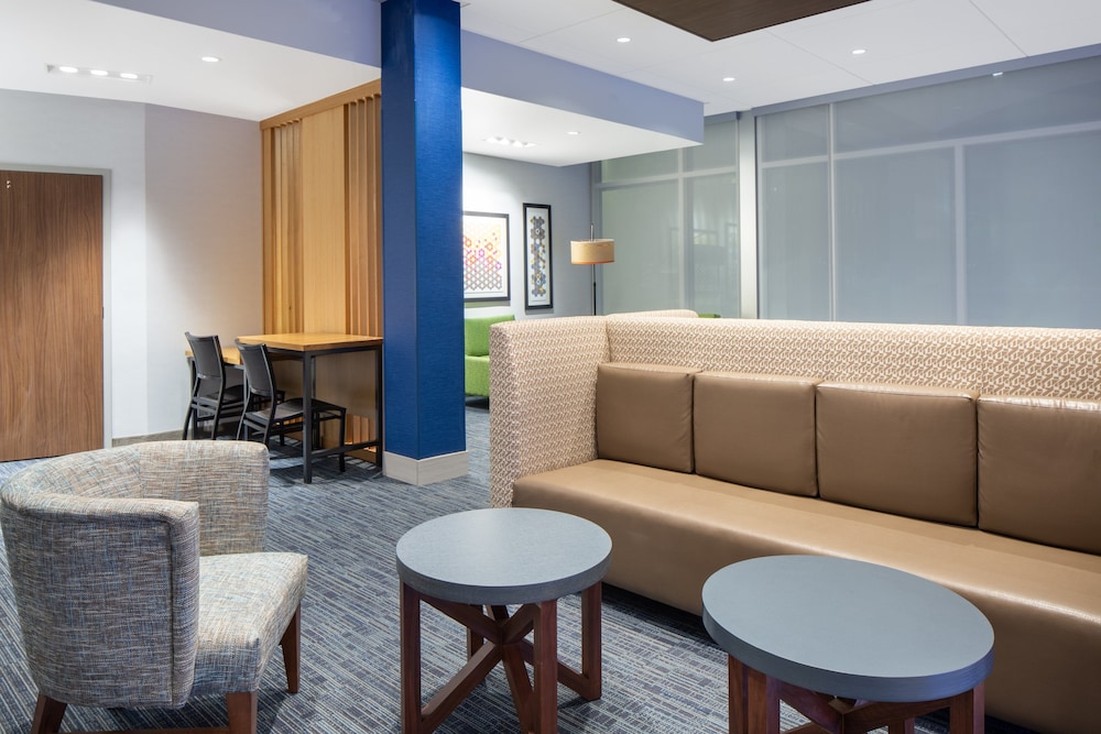 Holiday Inn Express & Suites Chico by IHG - photo 49