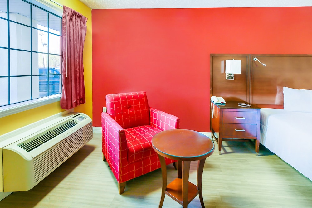 OYO Hotel Jackson South I 55 - photo 13