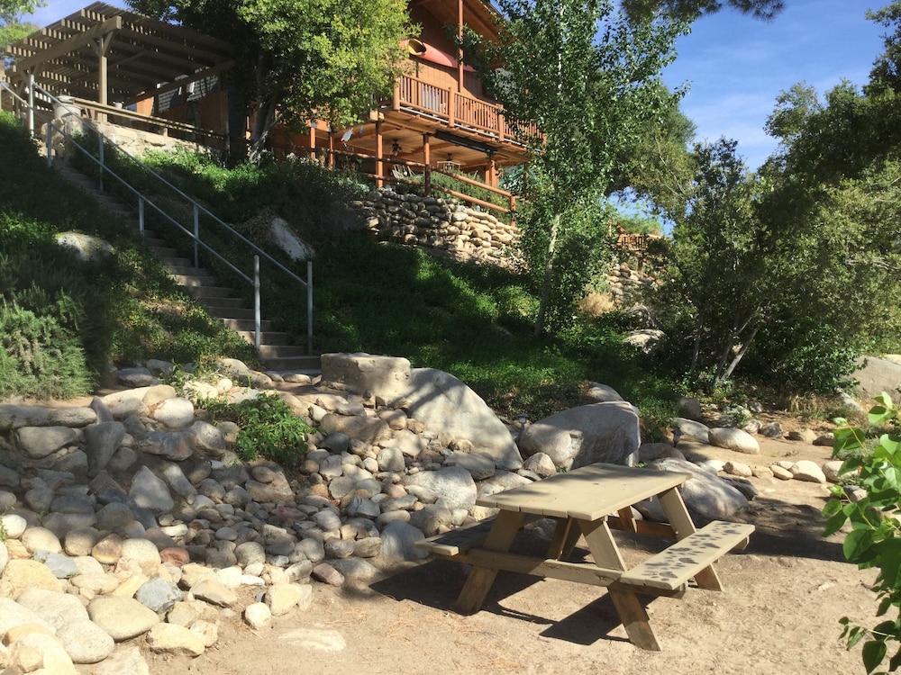 Sequoia Lodge - featured photo