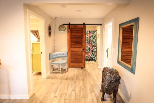 The Blue Buffalo Motel - photo 18