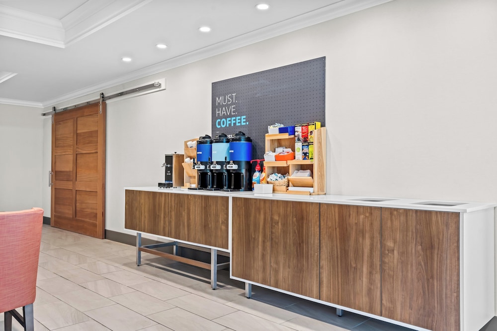 Holiday Inn Express Washington Court House an IHG Hotel - photo 44