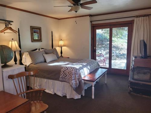 Oak Hill Inn - photo 3