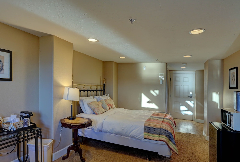 Land's End Resort - photo 79