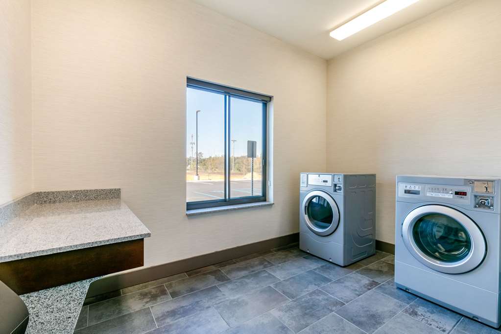 Comfort Suites North Tupelo - photo 31