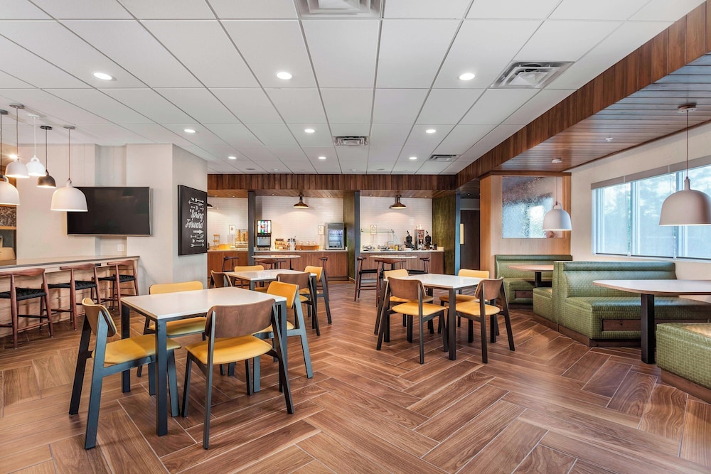 Fairfield Inn & Suites by Marriott Lebanon - photo 23