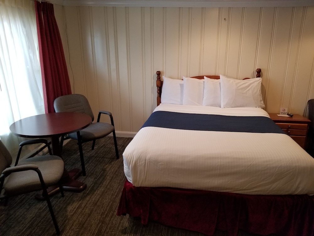 The Tides Motel - photo 6