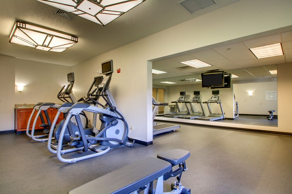 Holiday Inn Express Milwaukee North Brown Deer Mequon by IHG - photo 23