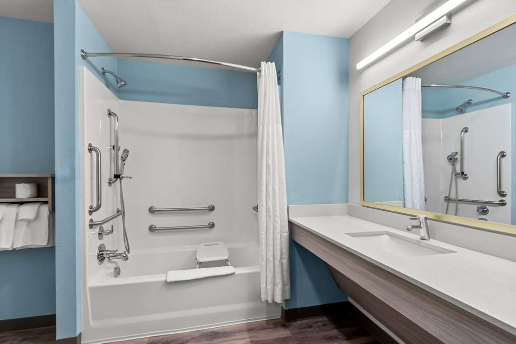 Woodspring Suites Gilbert Mesa Gateway Airport - photo 26
