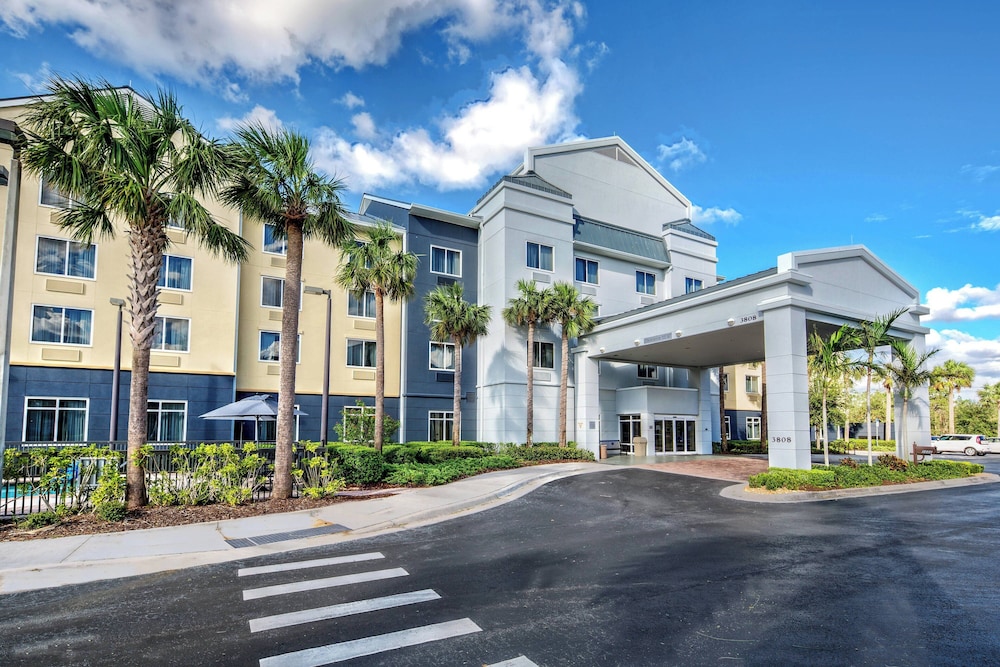 Fairfield Inn & Suites by Marriott Naples - featured photo