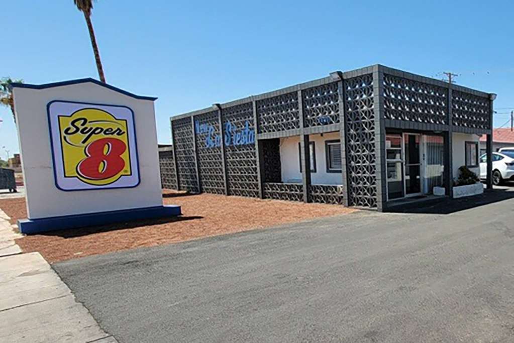 Super 8 By Wyndham El Centro North — El Centro