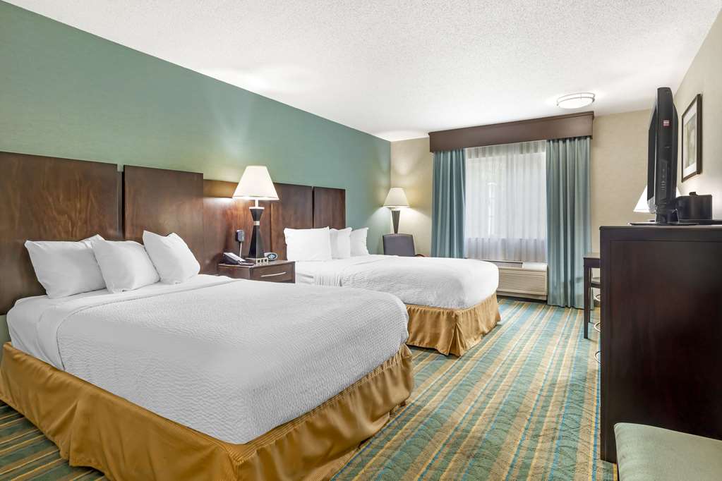 Best Western Plus Berkshire Hills Inn & Suites - photo 20