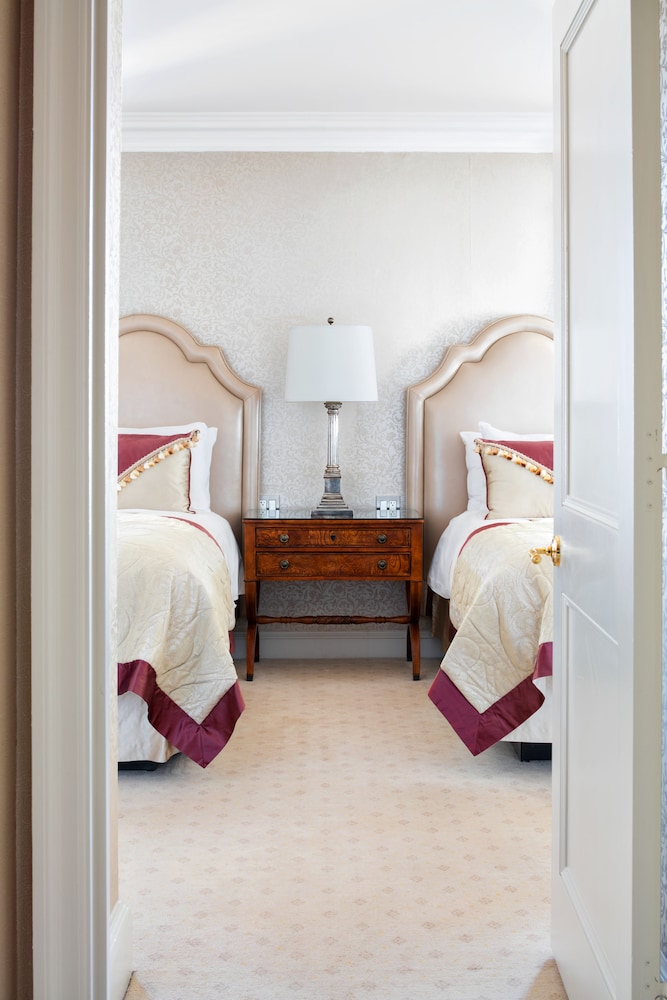 The Pierre A Taj Hotel New York - photo 20