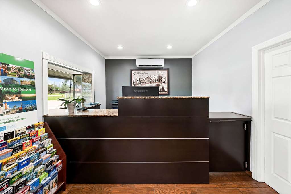 Super 8 by Wyndham Florida City Gateway to Keys Everglades - photo 11