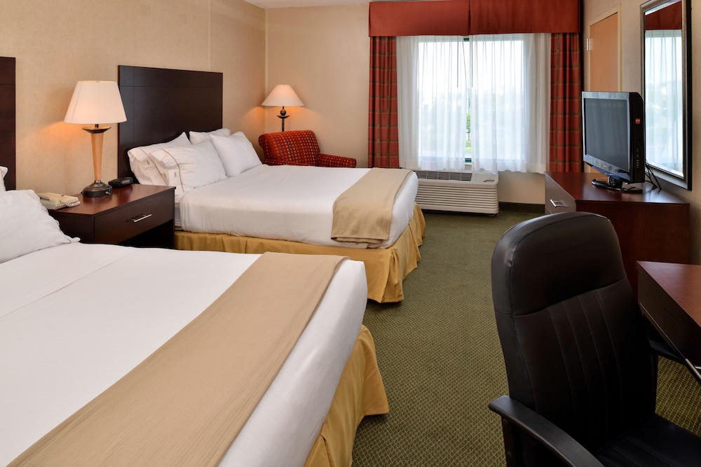 Holiday Inn Express Hotel & Suites Ocean City by IHG - photo 12