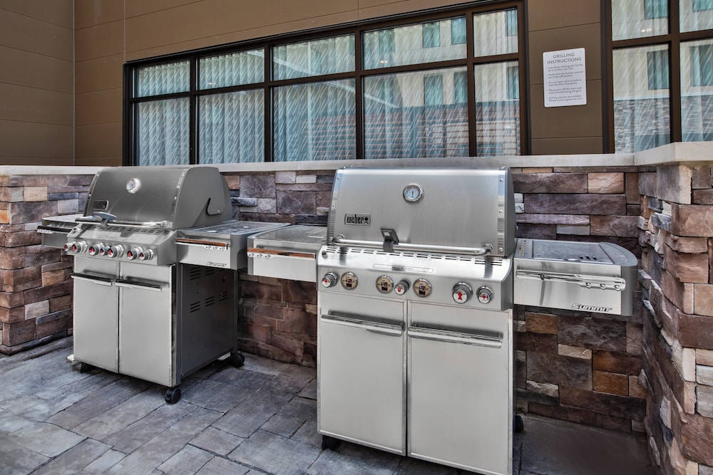 Staybridge Suites Grand Rapids South by IHG - photo 27