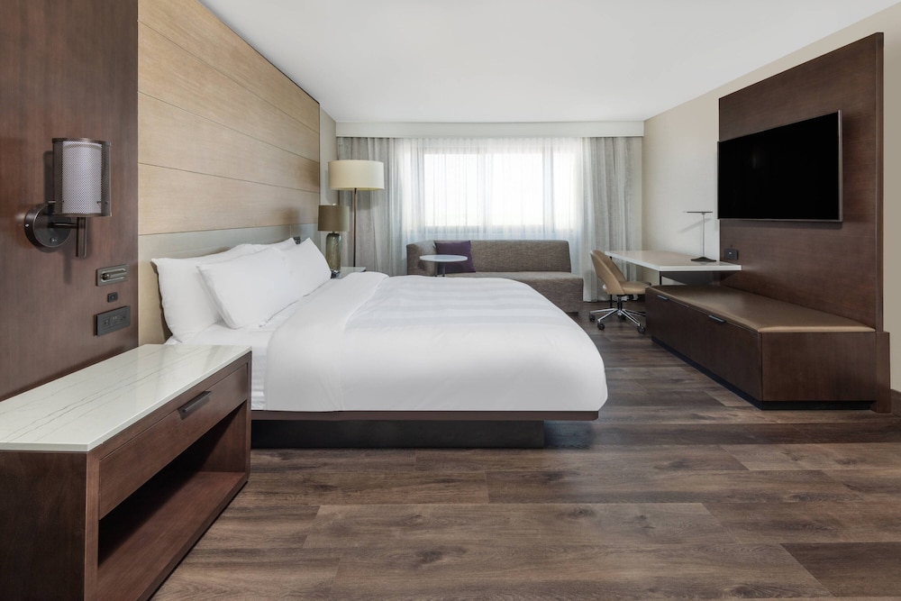 Marriott Madison West - photo 7