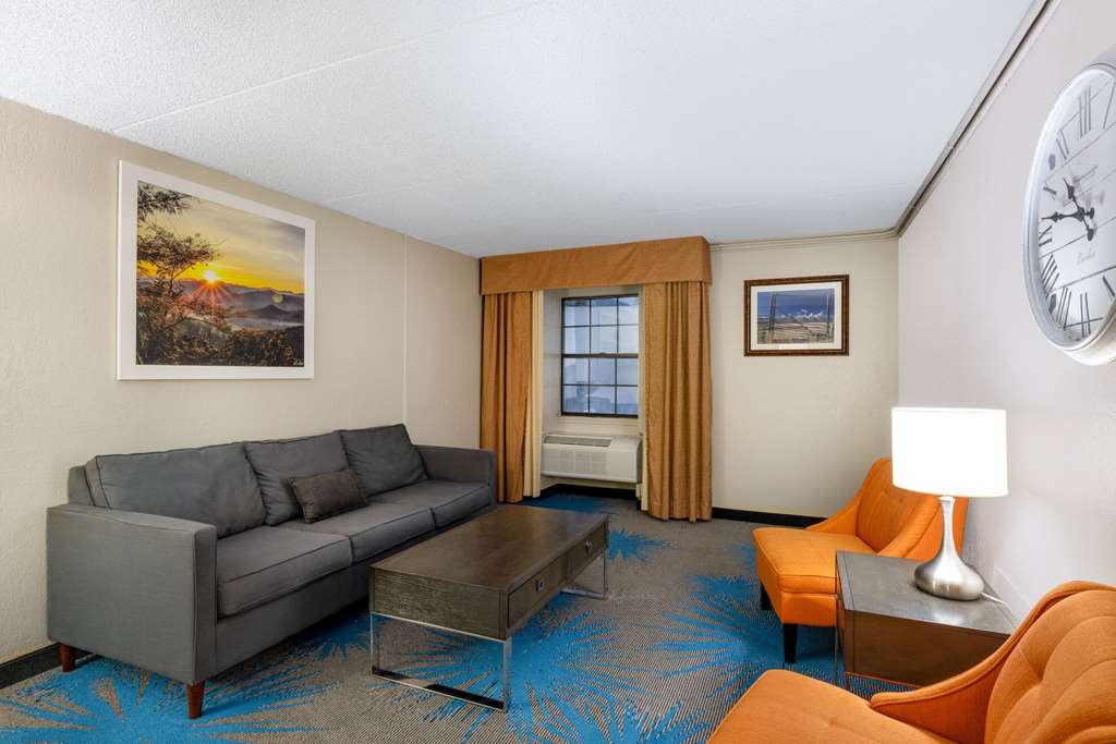 Days Inn by Wyndham Casper - photo 43