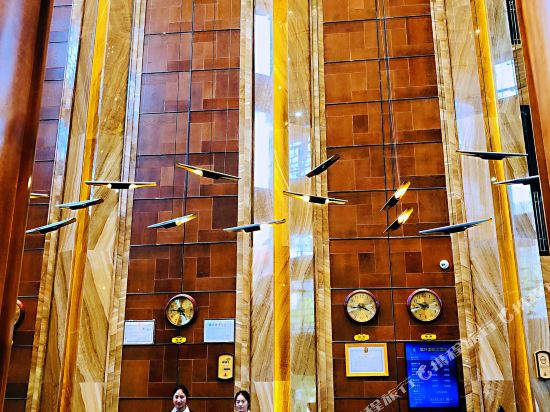 Maple Leaf Hotel — Kuangyuan — photo 3