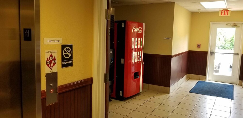 Home Inn & Suites - photo 30