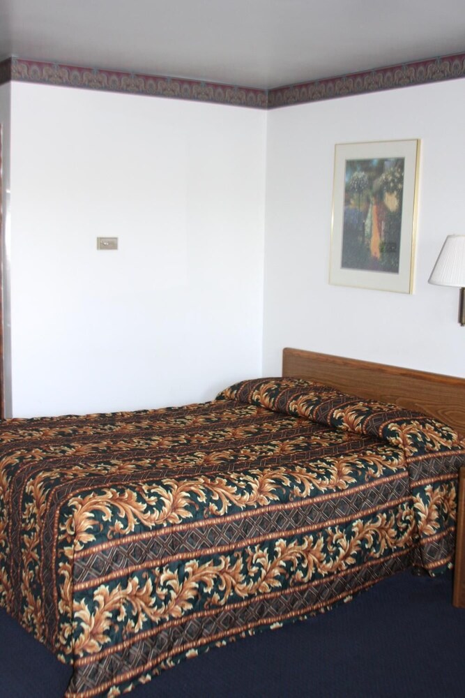 Viking Jr. Motel - photo 11