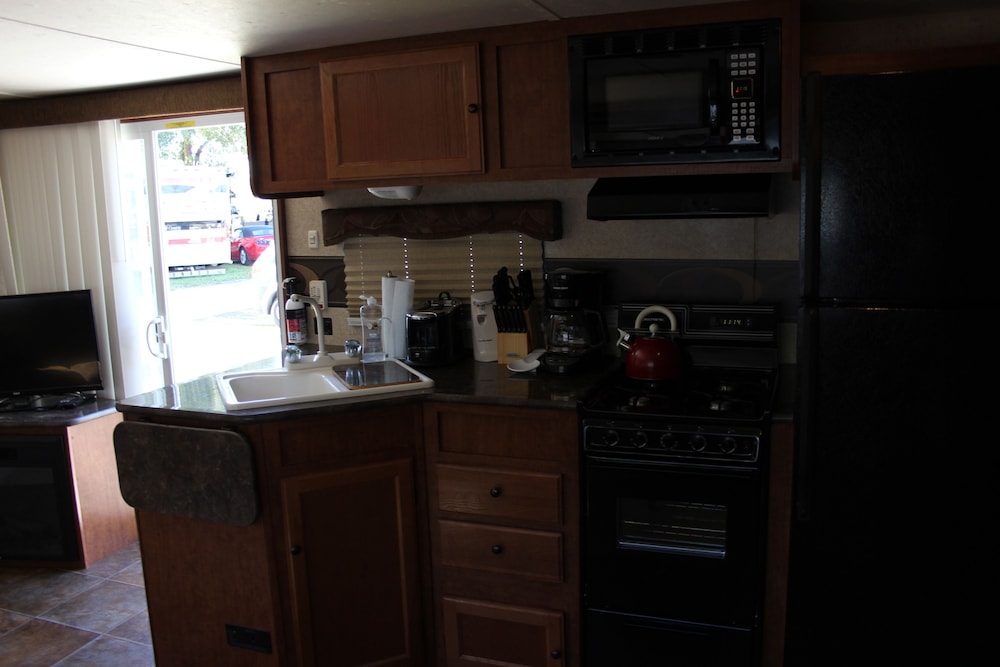 Orange City RV Resort - photo 6