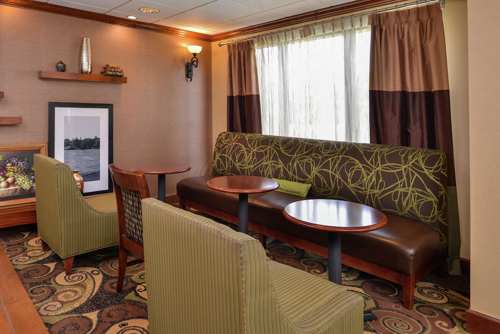 Hampton Inn South Hill - photo 58