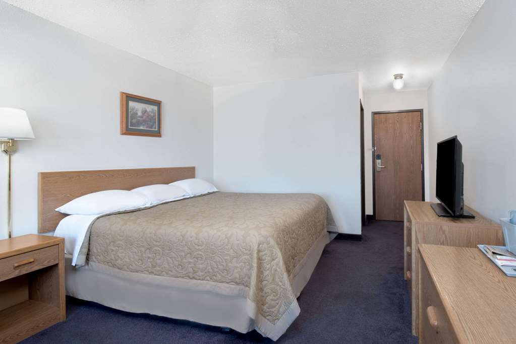 Super 8 by Wyndham Murdo - photo 8