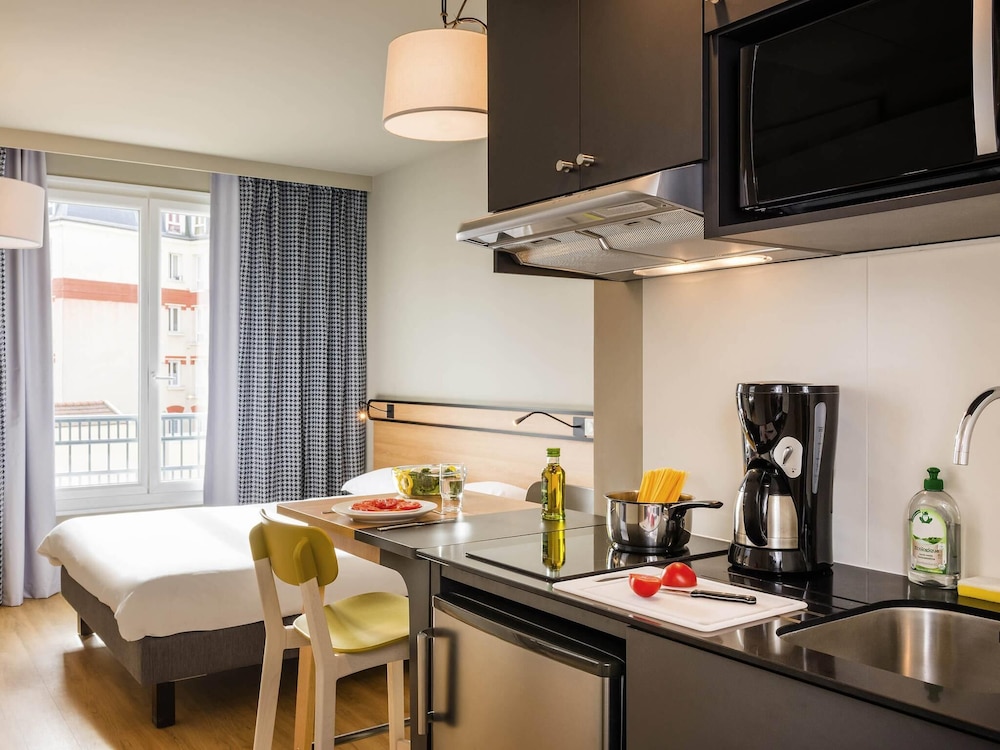 Aparthotel Adagio Access La Défense Puteaux in Puteaux, France