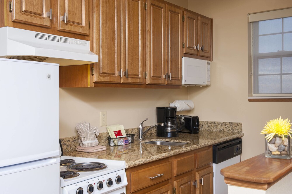 TownePlace Suites Indianapolis Park 100 - photo 2