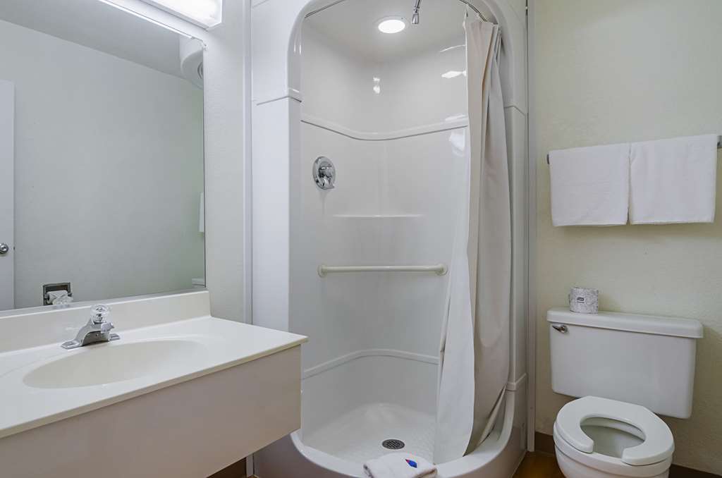 Motel 6 Mitchell SD - photo 24