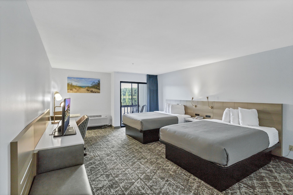 Waterbird Lakeside Inn - photo 8