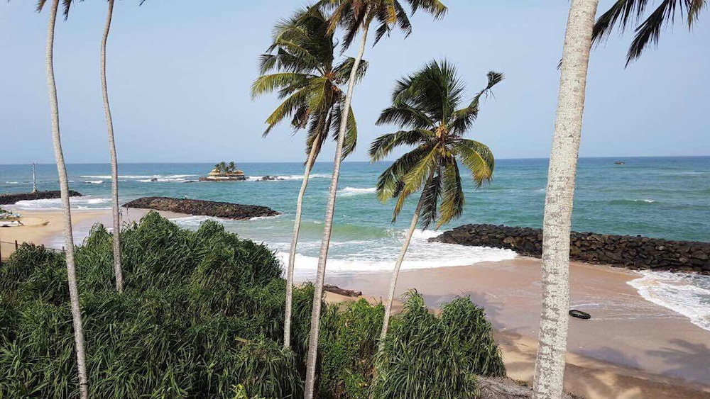 White Sand Villa Hikkaduwa — 4-Star Luxury Hotel in Hikkaduwa, Sri Lanka