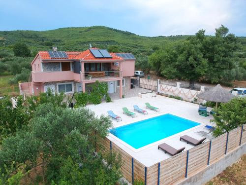 Villa Galia — 4-Star Luxury Hotel in Tribunj, Croatia