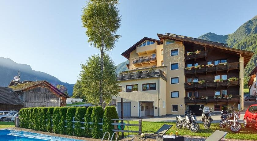 Gasthof Hotel Post in Sautens, Austria