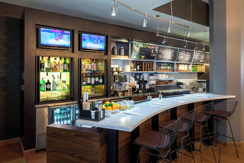 Courtyard by Marriott Omaha Downtown - photo 25