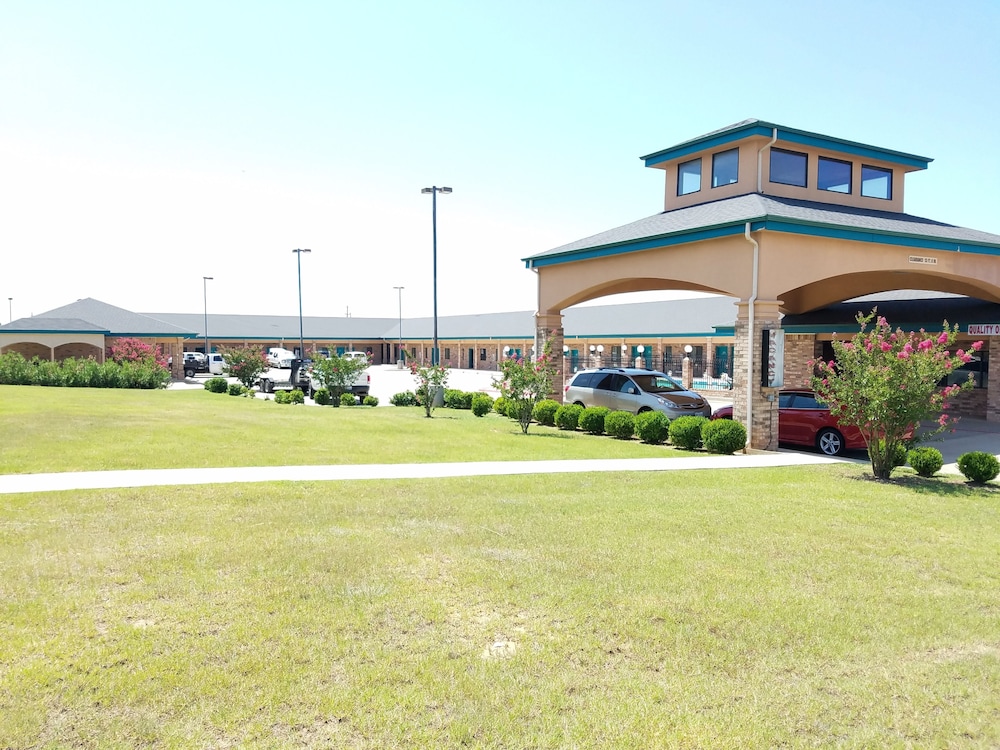 Quality One Motel - photo 24