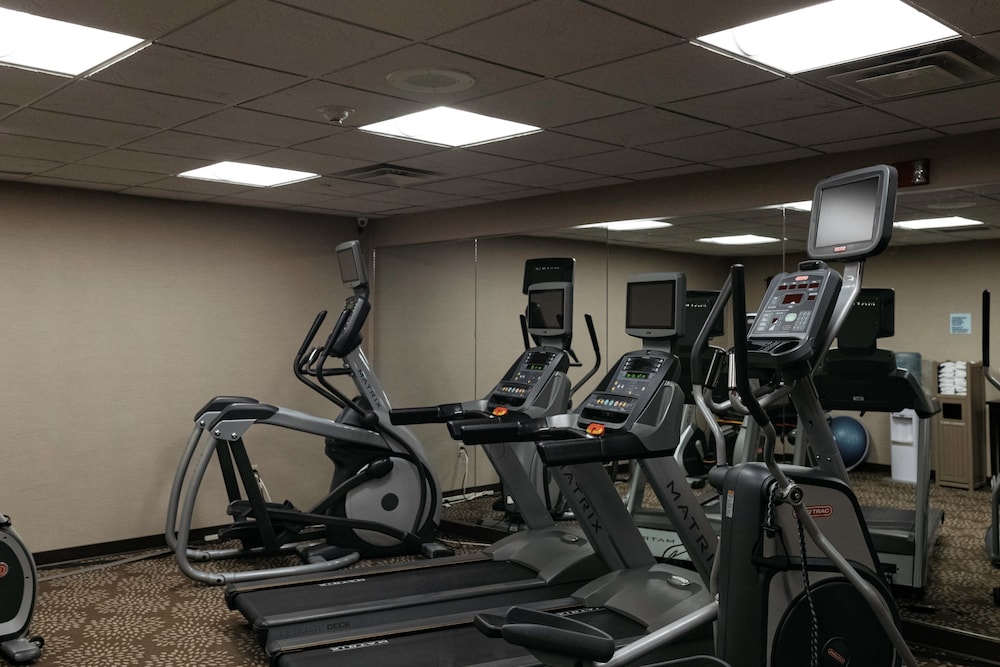 Holiday Inn Express Hotel & Suites Olathe North by IHG - photo 45