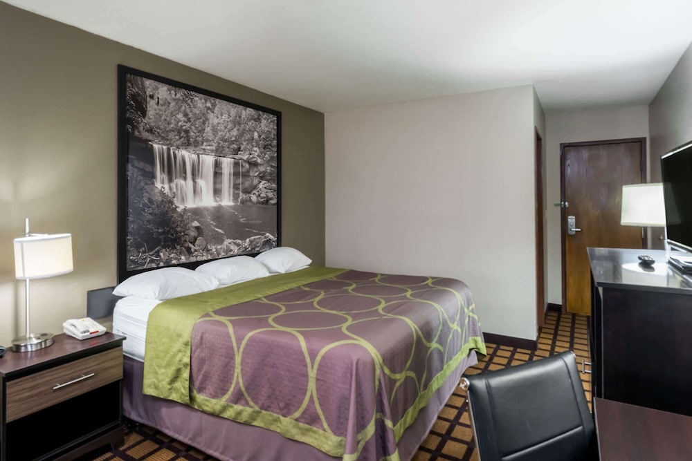 Super 8 by Wyndham Munfordville KY - photo 11
