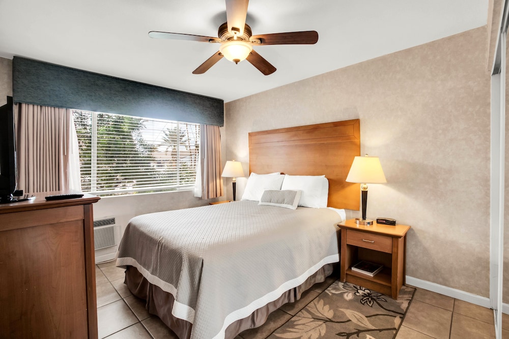 Inn at Deep Canyon - photo 27
