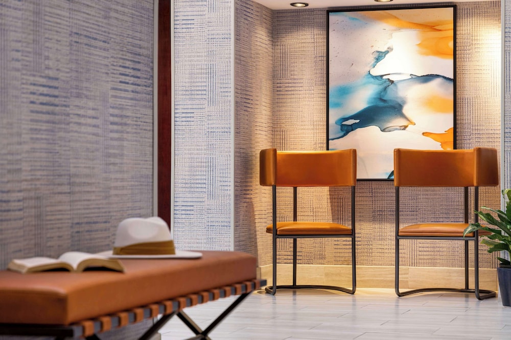 Embassy Suites by Hilton Kansas City Overland Park - photo 2