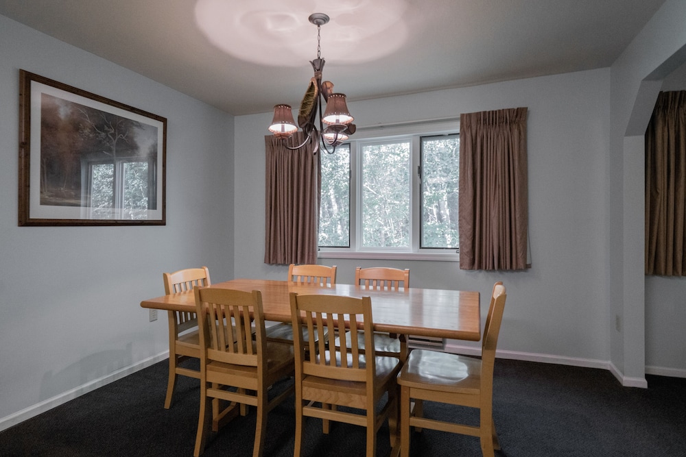 Telemark Northwoods Lodging - photo 32
