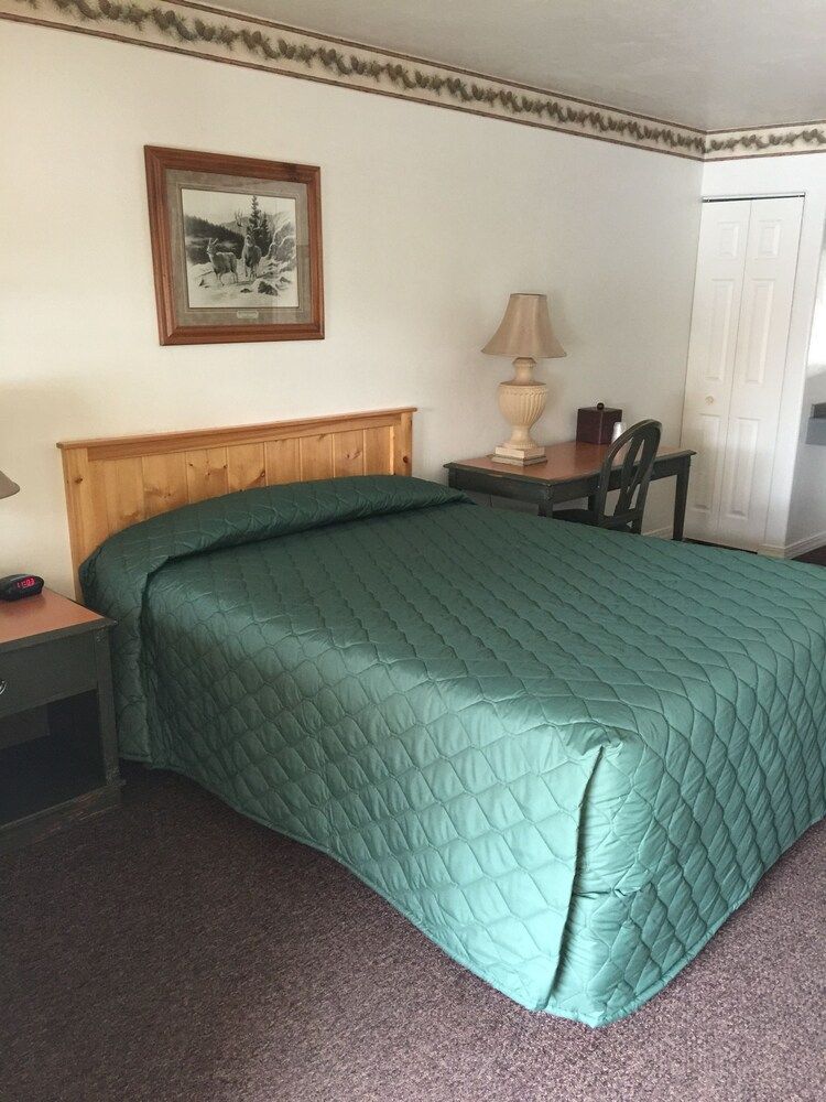 Rustic Inn Motel - photo 8