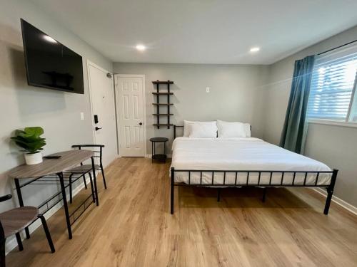 Cathedral Studio — 4-Star Luxury Hotel in Omaha, United States