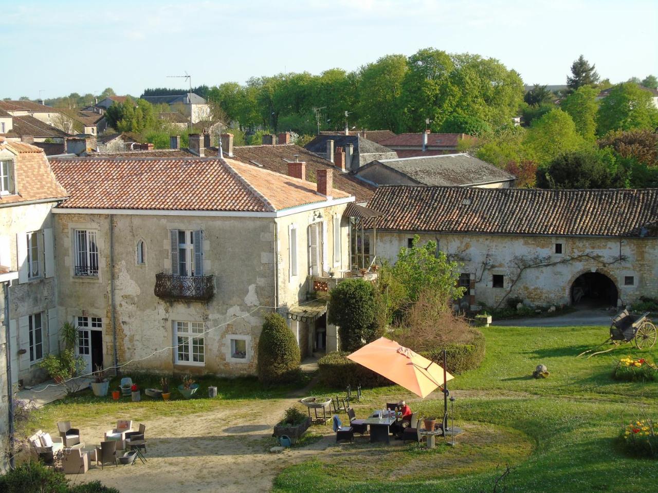 Eco Logis de Chantegrolle — hotel in Champagne-Mouton