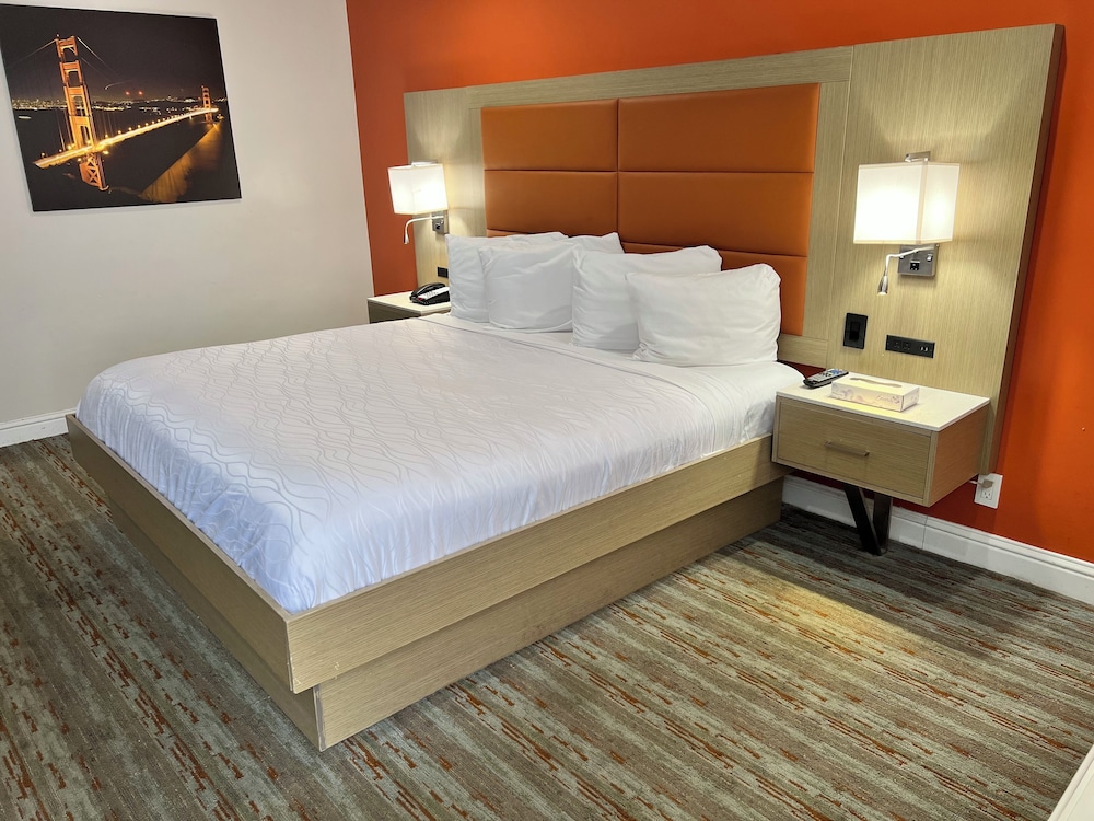 Presidio Parkway Inn - photo 6