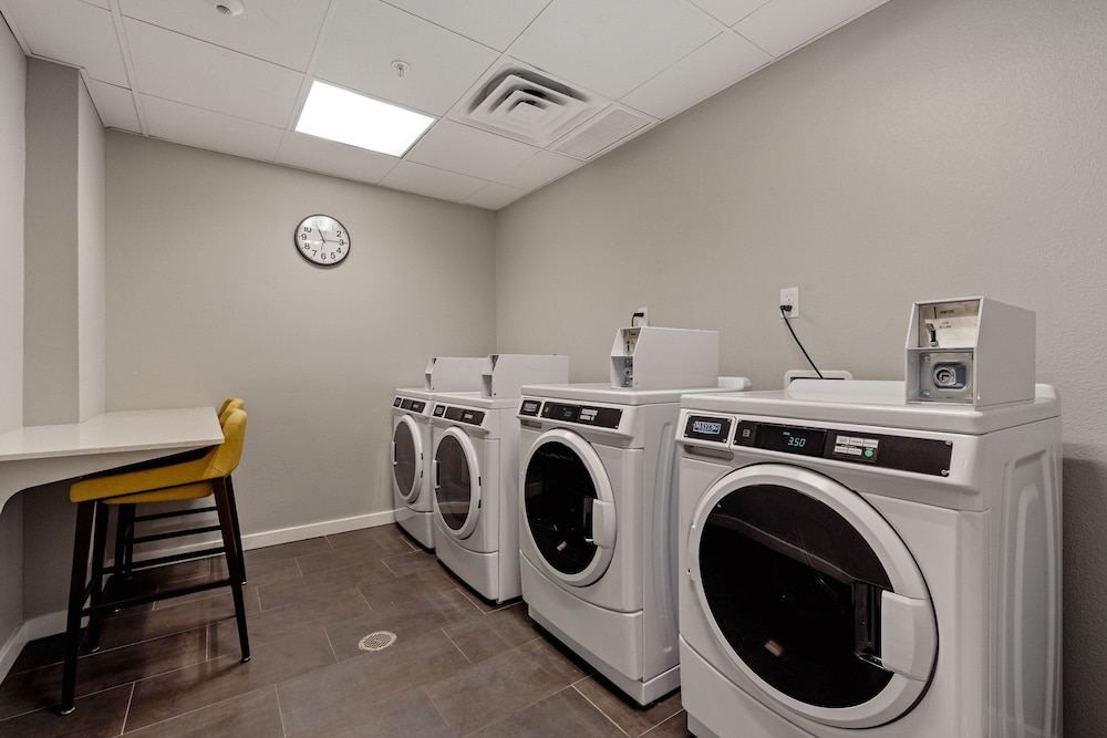 TownePlace Suites by Marriott Pueblo Downtown - photo 20
