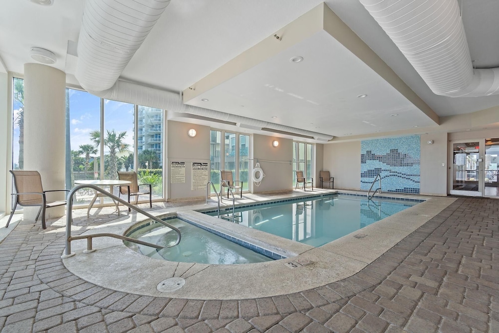 Lagoon Tower 1002 - photo 24