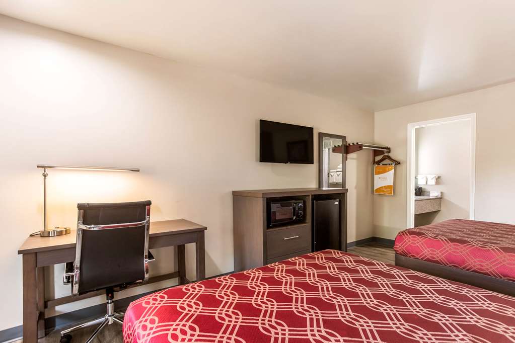 Econo Lodge Inn & Suites Murfreesboro Shopping District - photo 31