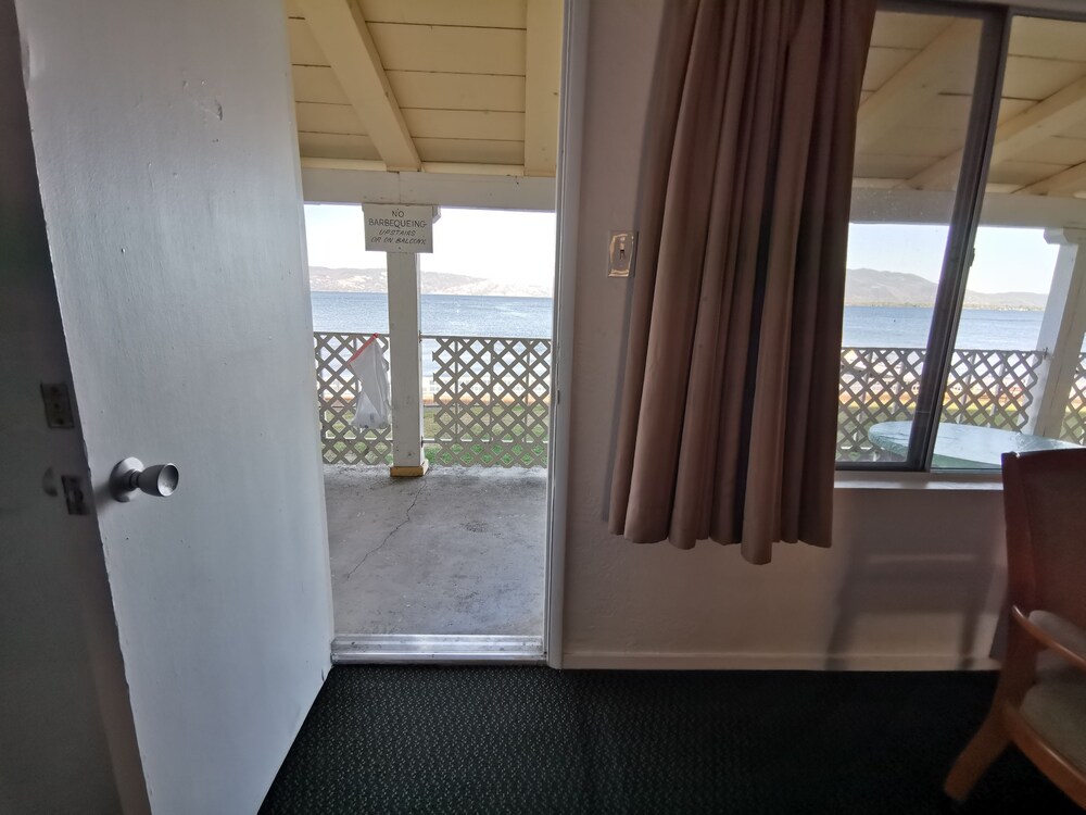 Skylark Shores Resort - photo 51