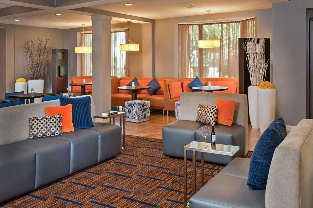 Courtyard by Marriott Frederick - carbon neutral hotel in Frederick